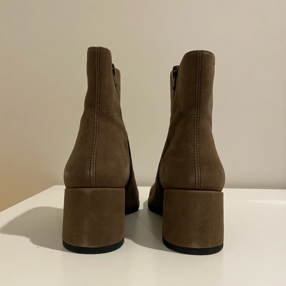 Vagabond Taupe Suede Ankle Boots
